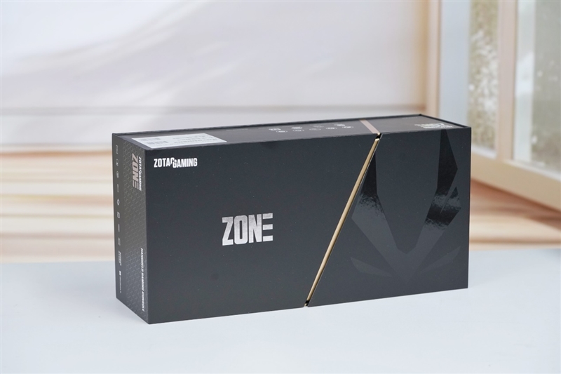 全球独有AMOLED高刷屏!索泰ZONE掌机全面评测:这就叫好饭不怕晚