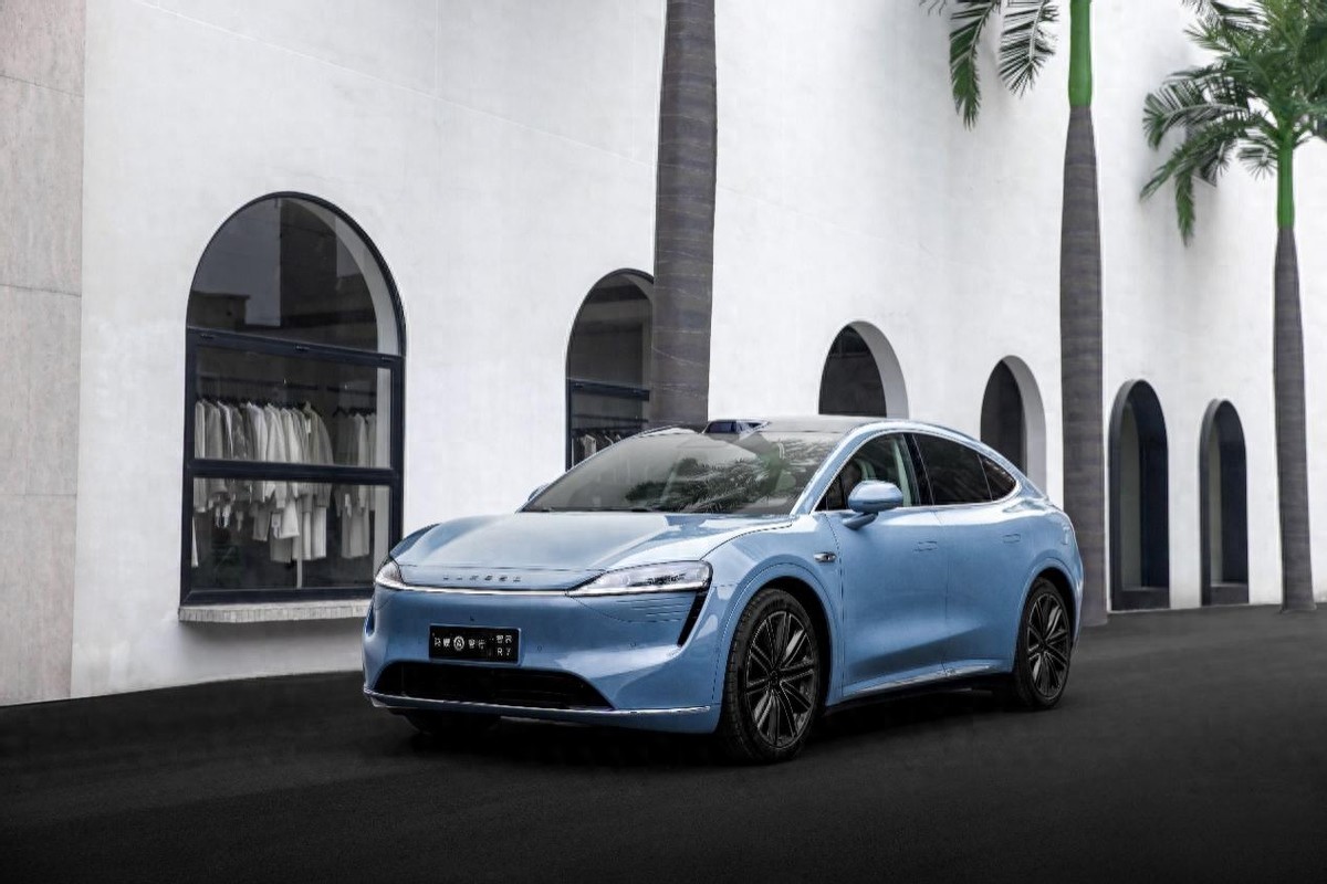 拆车、极寒实测!智界R7比Model Y究竟强在哪?