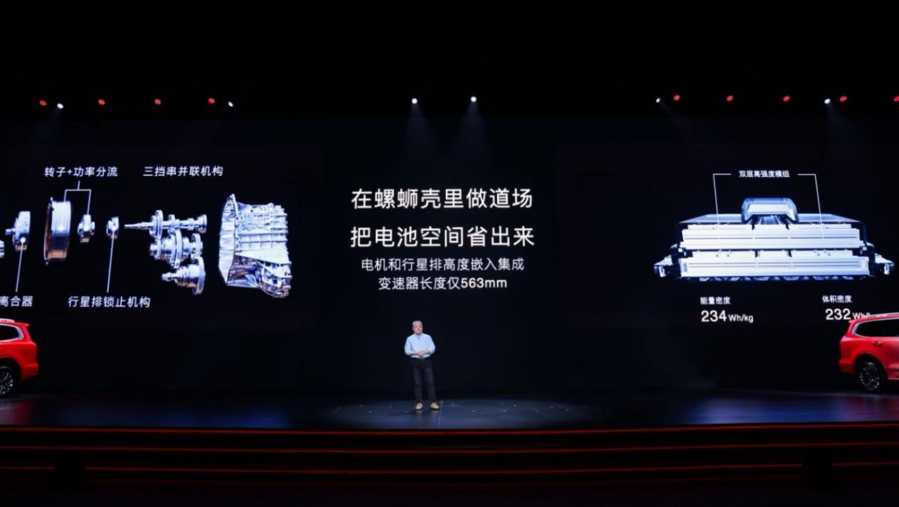 预售24小时大定近六千台,网上被喷的坦克500 Hi4-Z,现实没输过?
