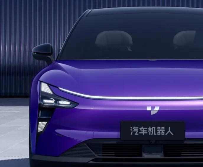 大厂强强联手却沦为车圈“撸瑟”,极越一夜崩溃是怎么做到的?
