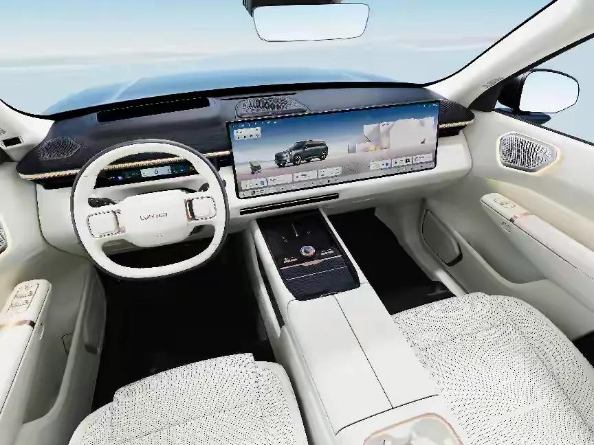 最值得关注的大六座SUV!领克900上市即爆款 28.99万起的魔变空间