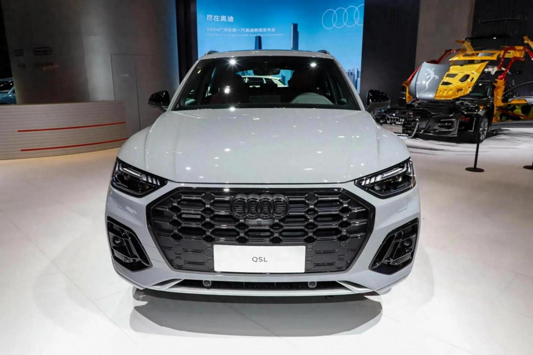 深度评测2025款奥迪Q5L:豪华与实用的较量